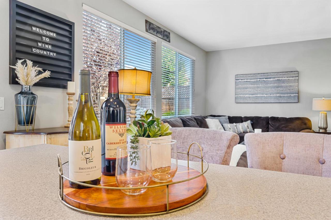 Brand New Listing - Windsor “Winetopia” Getaway Kültér fotó