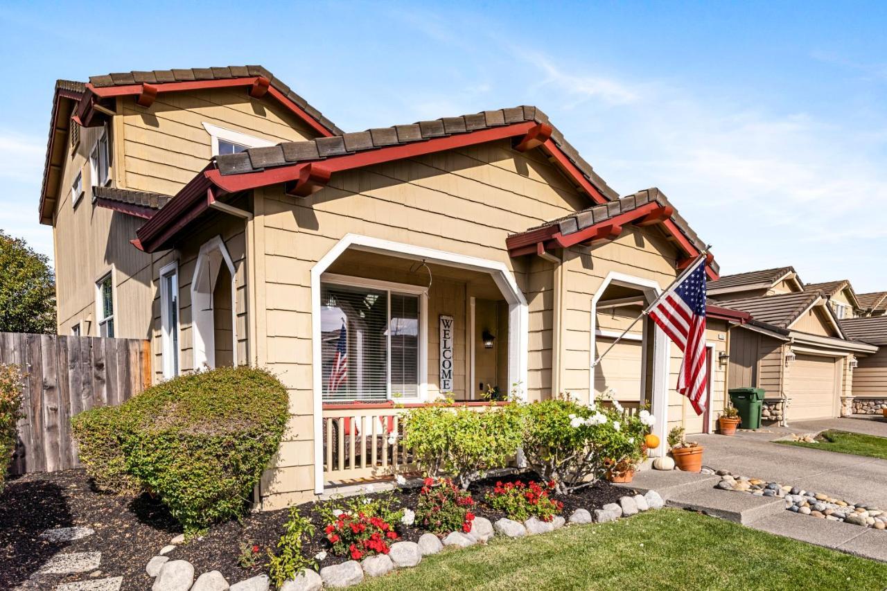 Brand New Listing - Windsor “Winetopia” Getaway Kültér fotó